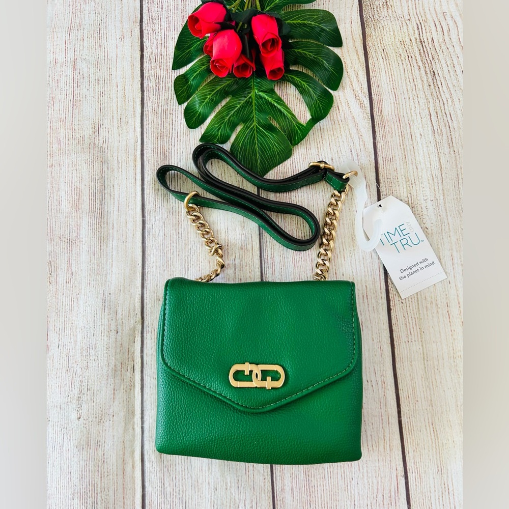 Time and Tru Womens Green Brit Flap Front Gold Chain Detail Crossbody Bag NWT
